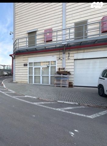 מחסנים, הר החוצבים, ירושלים