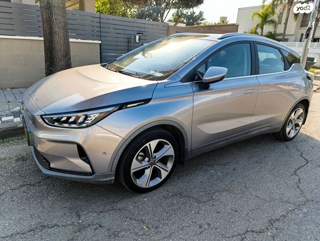 מודעת רכב ג׳ילי Geometry C