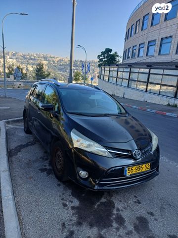 מודעת רכב טויוטה ורסו