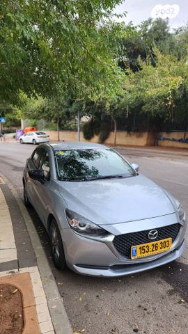 מודעת רכב מאזדה 2