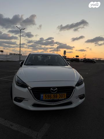 מאזדה 3