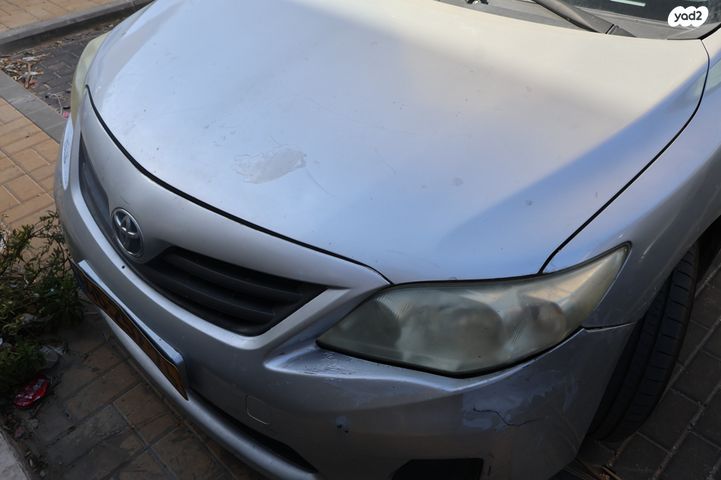 מודעת רכב טויוטה קורולה