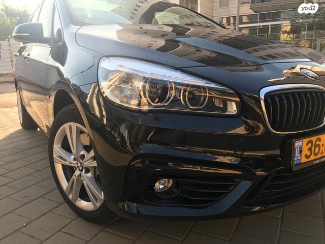 מודעת רכב ב מ וו סדרה 2