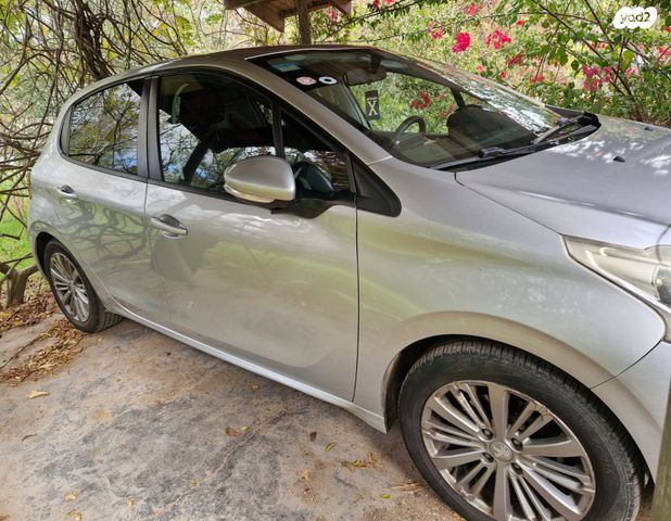 מודעת רכב פיג'ו 208