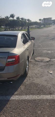 סקודה אוקטביה