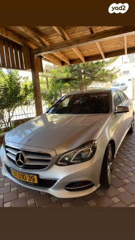 מודעת רכב מרצדס-בנץ E-class