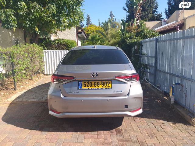 מודעת רכב טויוטה קורולה