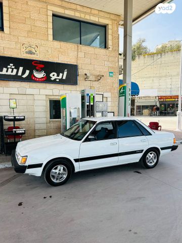 סובארו לאונה