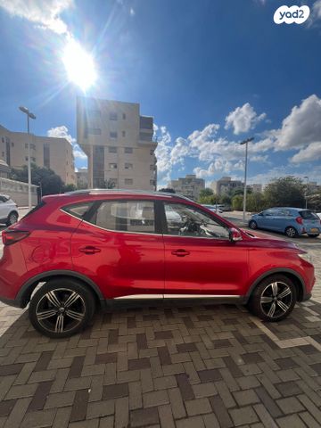 מודעת רכב אם ג'י ZS