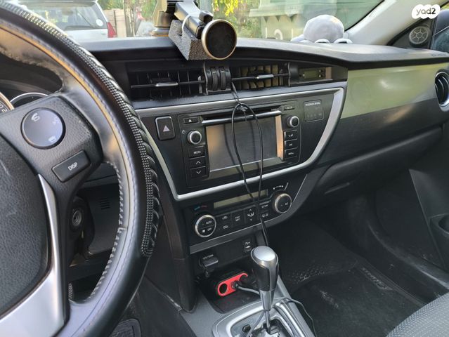 מודעת רכב טויוטה אוריס