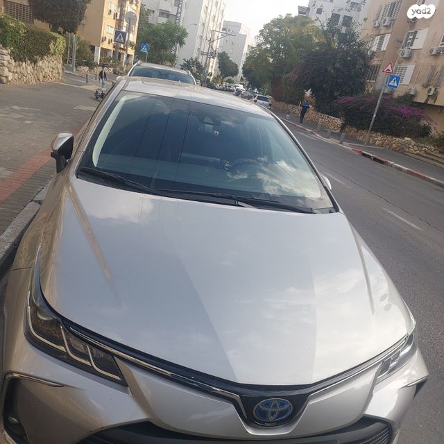 מודעת רכב טויוטה קורולה