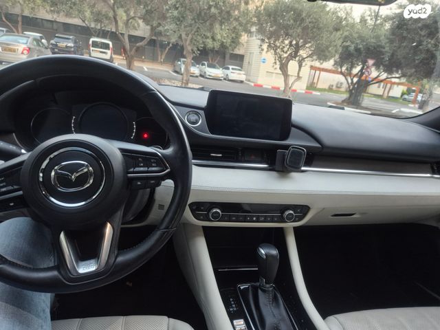 מודעת רכב מאזדה 6