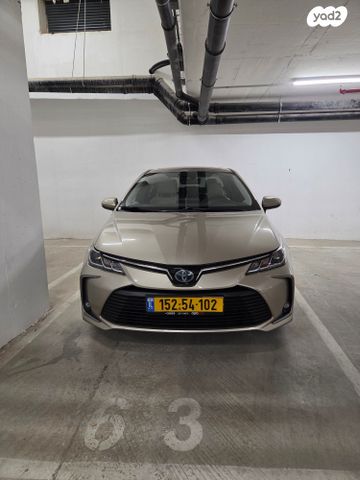 טויוטה קורולה