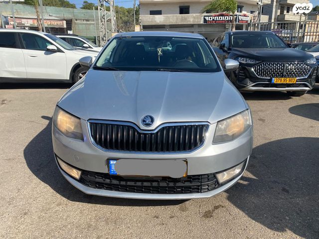 סקודה אוקטביה 