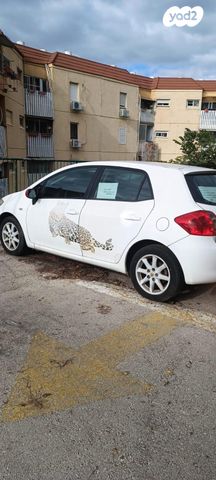 מודעת רכב טויוטה אוריס