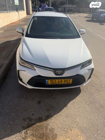 טויוטה קורולה