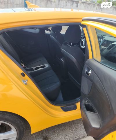 יונדאי ולוסטר