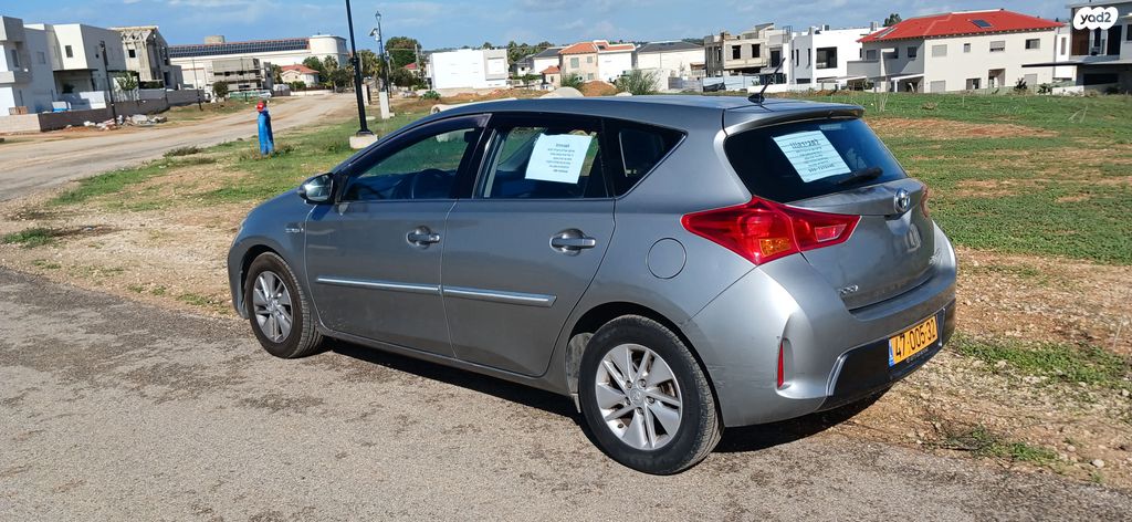 מודעת רכב טויוטה אוריס