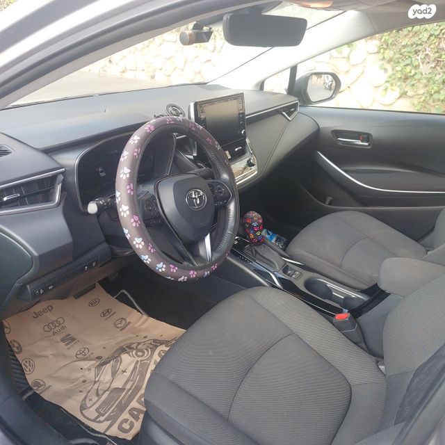 טויוטה קורולה