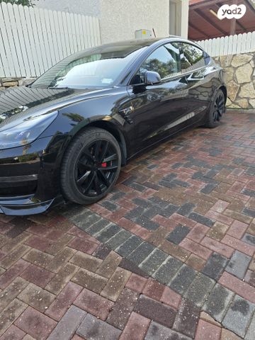 טסלה מודל 3