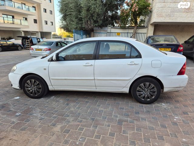 טויוטה קורולה