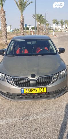 סקודה אוקטביה