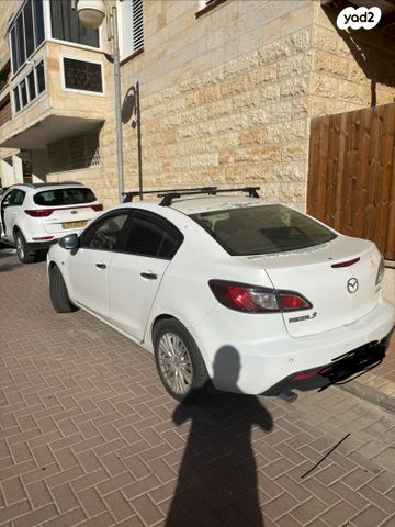 מודעת רכב מאזדה 3