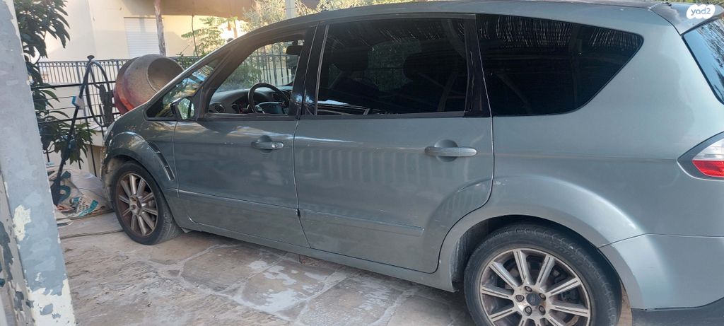 מודעת רכב פורד S-מקס