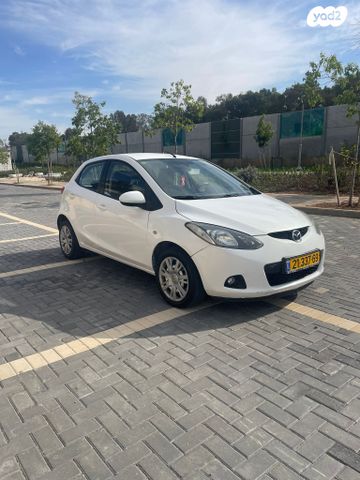 מודעת רכב מאזדה 2