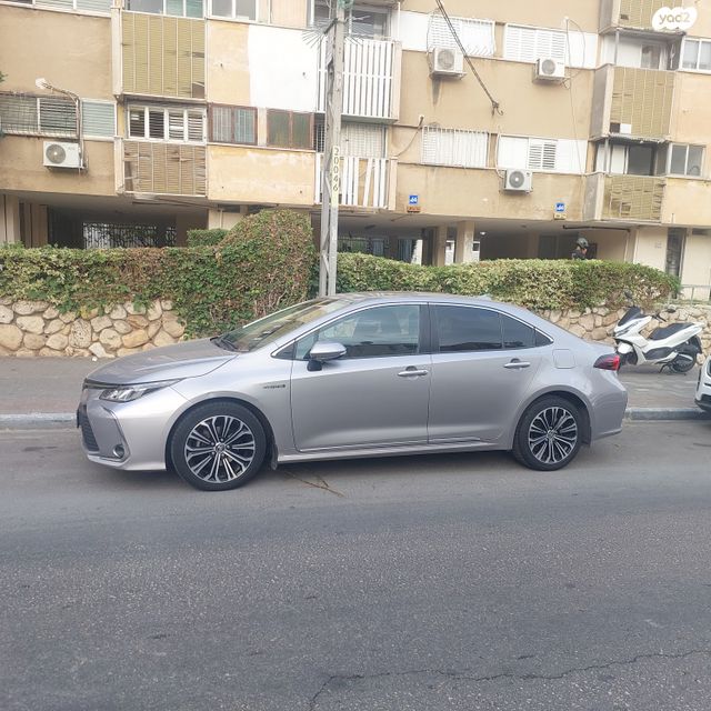 טויוטה קורולה