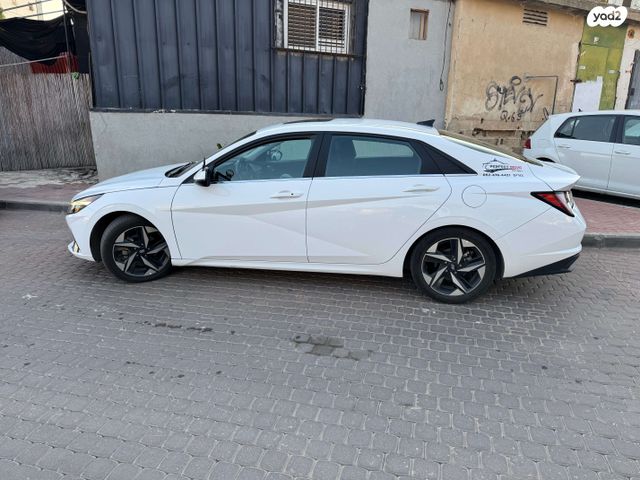 יונדאי אלנטרה