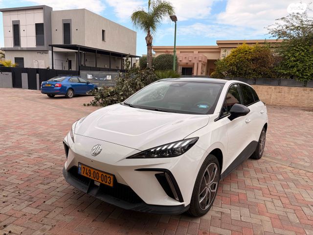 מודעת רכב אם ג'י MG4