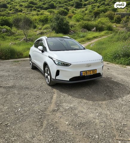 מודעת רכב ג׳ילי Geometry C