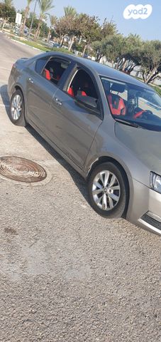 סקודה אוקטביה