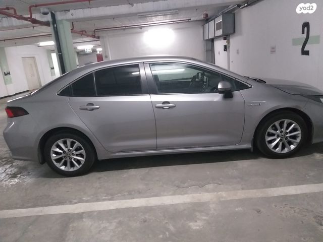 טויוטה קורולה