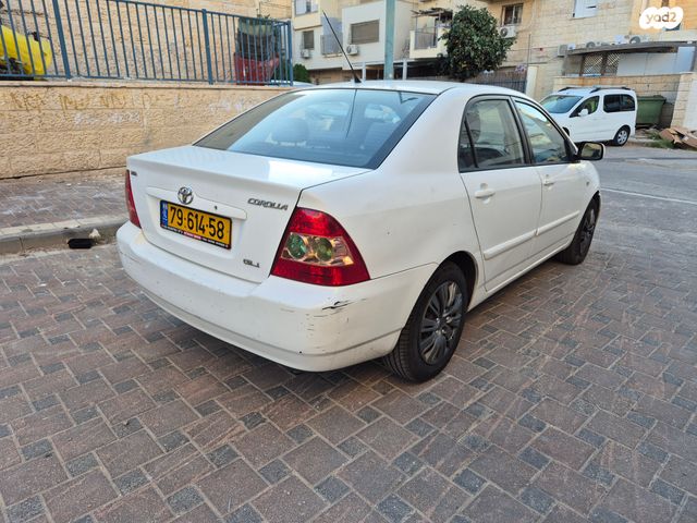 טויוטה קורולה