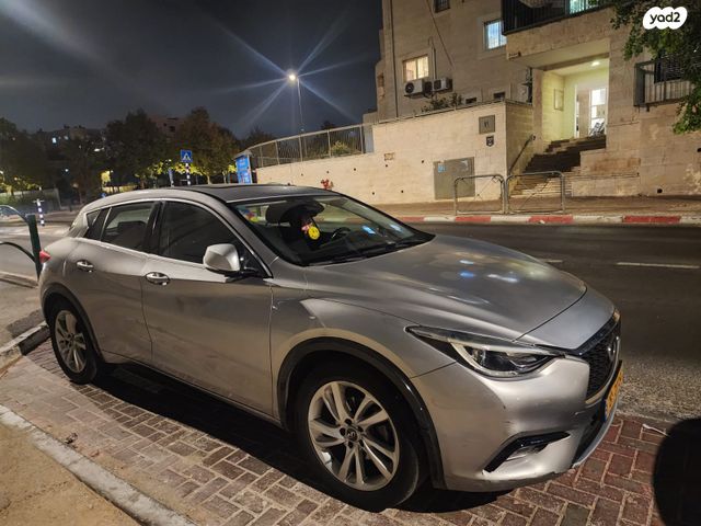 אינפיניטי Q30