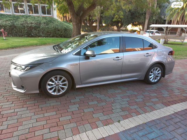 מודעת רכב טויוטה קורולה