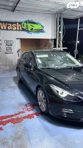 מודעת רכב מאזדה 3