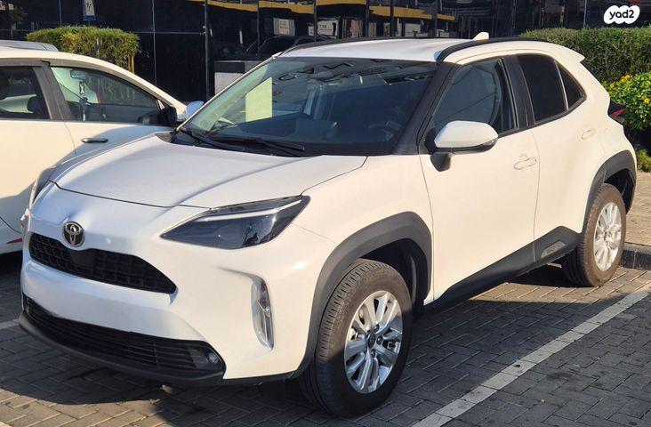 מודעת רכב טויוטה יאריס קרוס