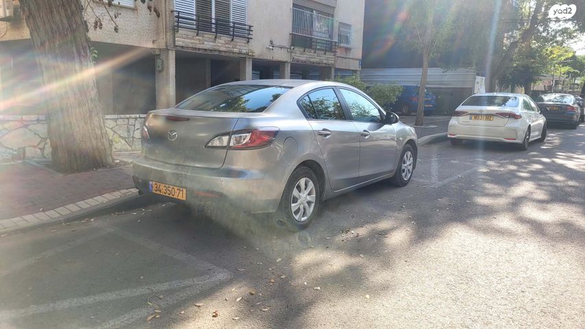 מאזדה 3