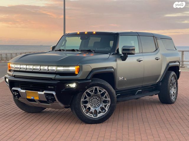 מודעת רכב ג'י.אם.סי האמר EV