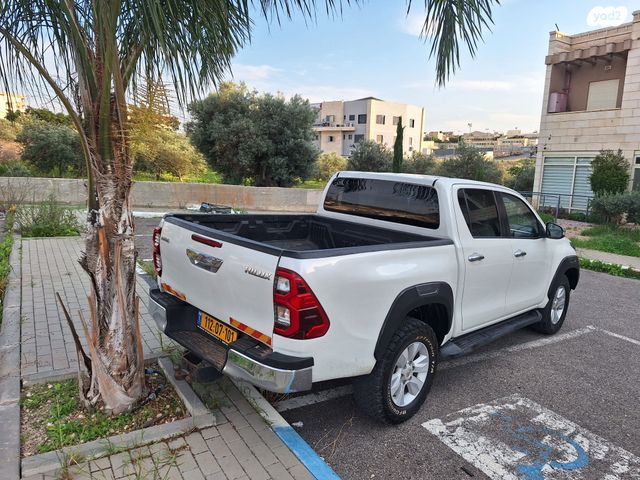 טויוטה היילקס