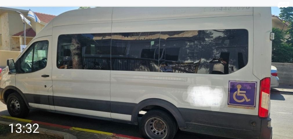 מודעת רכב פורד טרנזיט