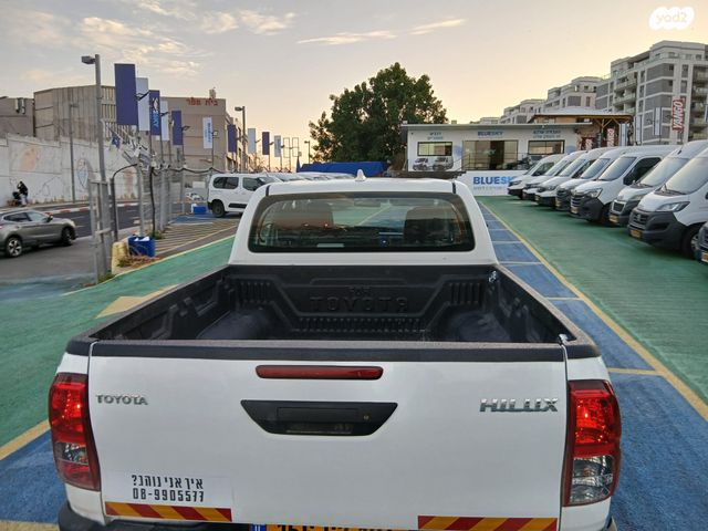 טויוטה היילקס