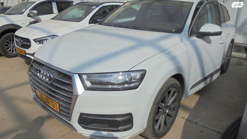 מודעת רכב אאודי Q7