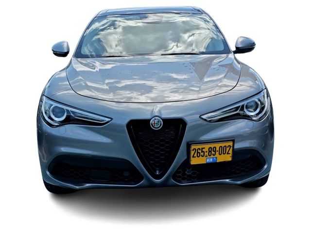 אלפא רומיאו סטלביו