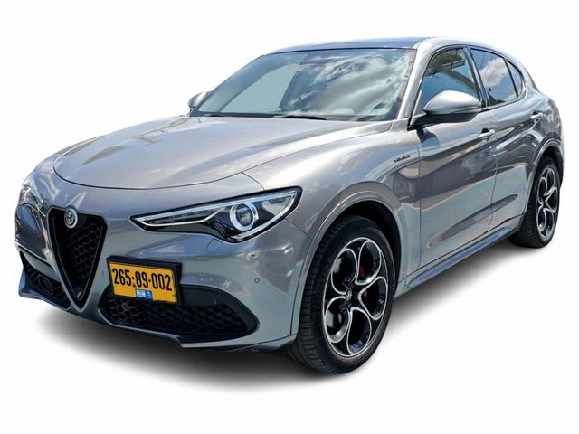 אלפא רומיאו סטלביו