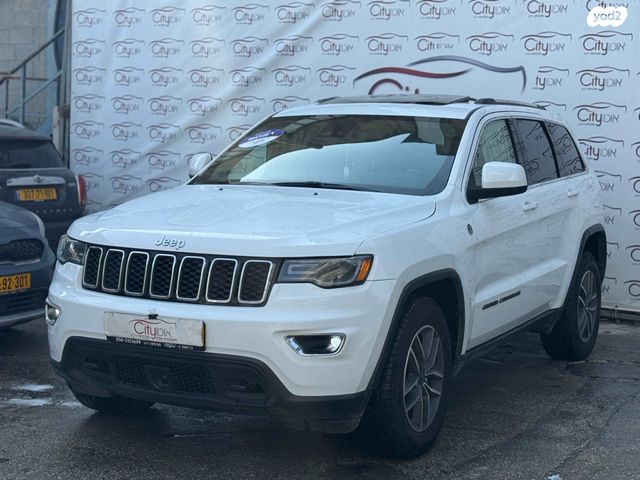 מודעת רכב ג'יפ גרנד צ'ירוקי