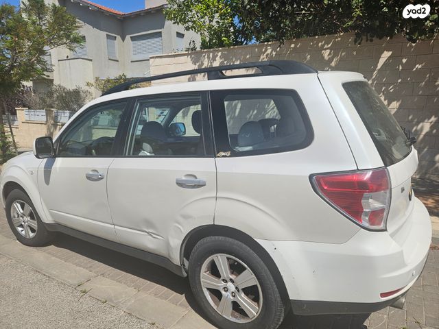 סובארו פורסטר